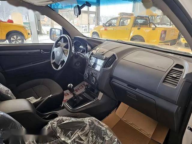 卡：实用能装颜值高舒适智能全都要pg电子试玩网站免费城市通勤选皮(图5)